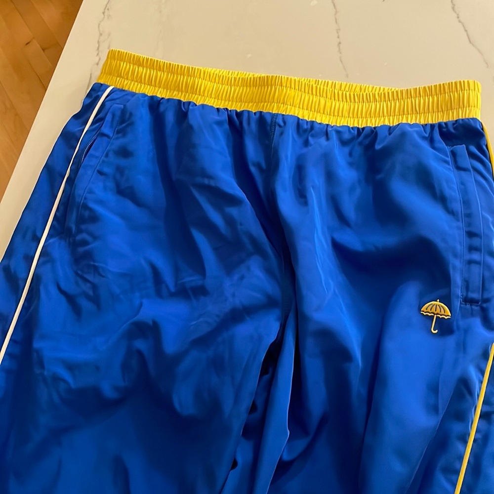 Excellent condition lined wind pants/joggers